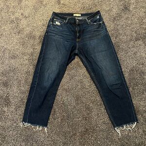 Super cute Gold blue straight ankle jeans!